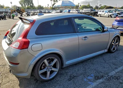 2011 Volvo C30 T5 z USA, uszkodzony, nr VIN YV1672MK9B2209848
